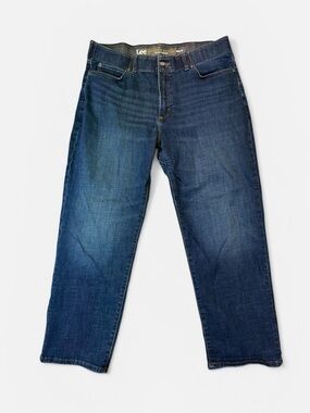 Lee mens 38x29 Extreme motion relaxed straight MVP stretch denim blue jeans EUC